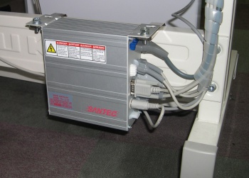本体のテーブルやBOXの脚部への脱着が簡単